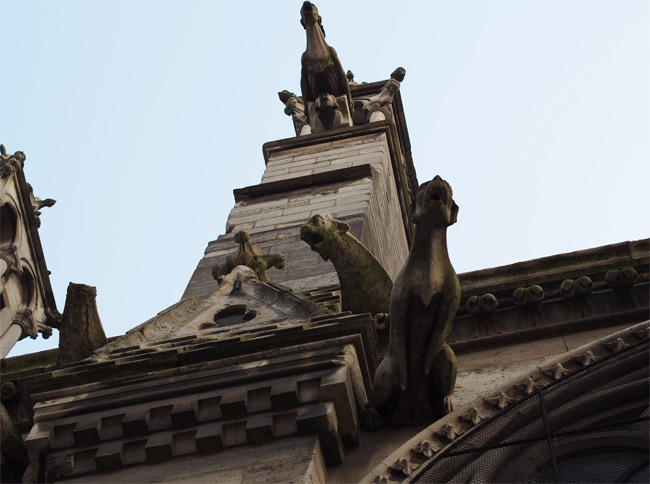 ノートルダム大聖堂ガーゴイル3096.jpg