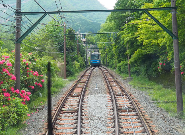 箱根登山ケーブルカー4753.jpg