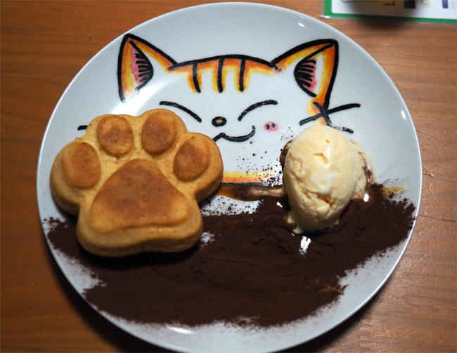 小倉猫茶屋肉球バターケーキ4993.jpg